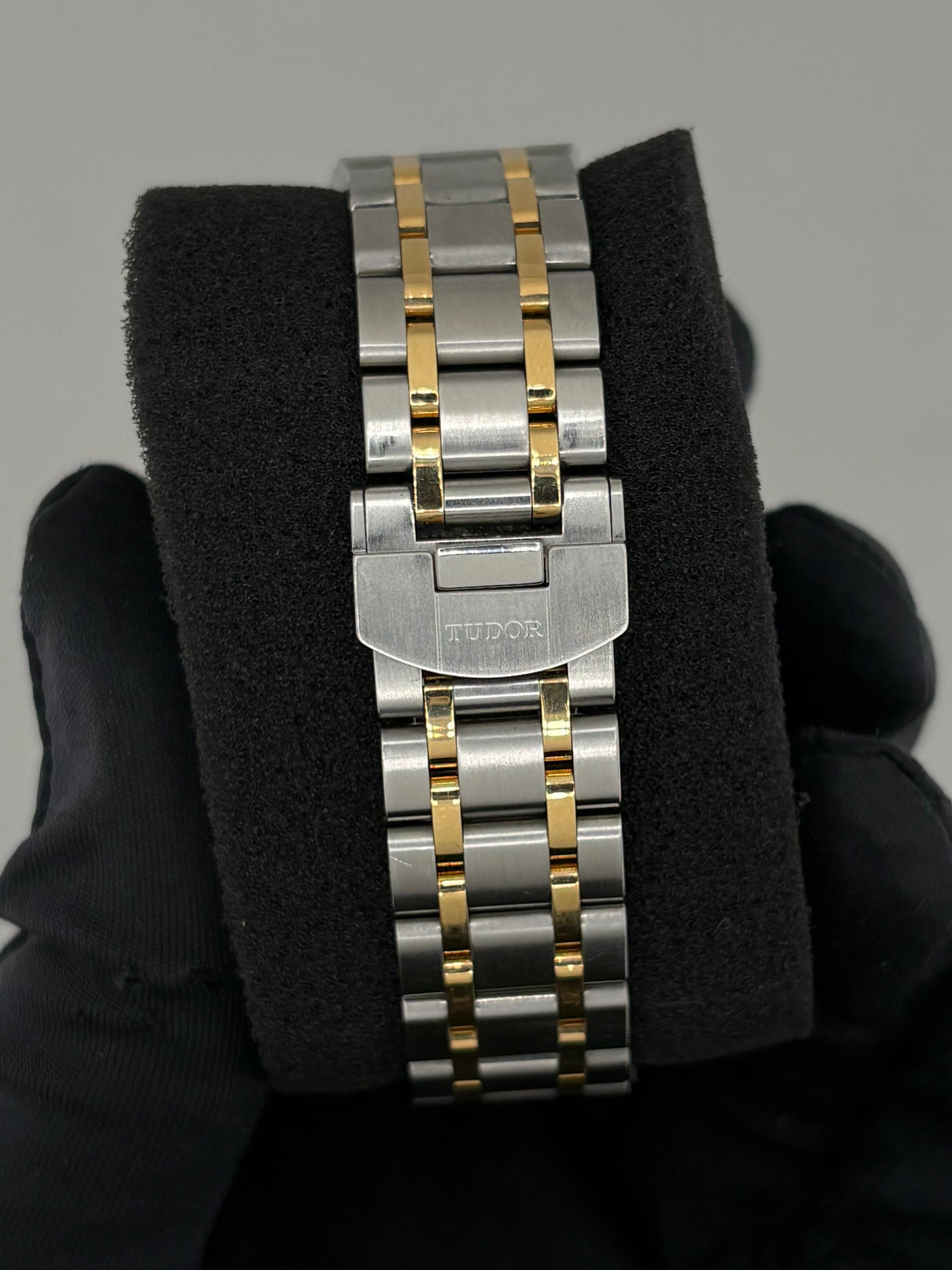 Tudor Royal