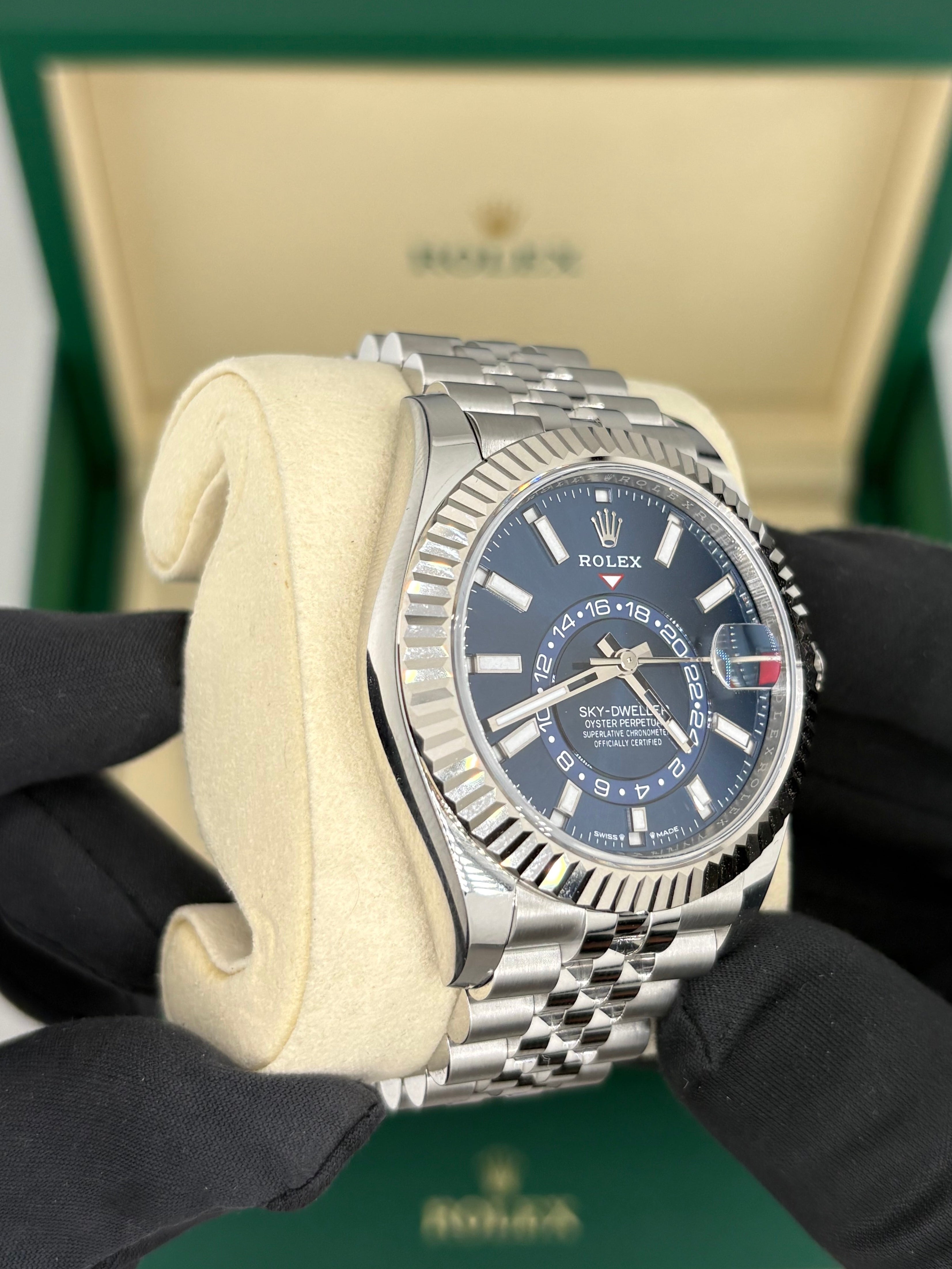 Rolex skydweller