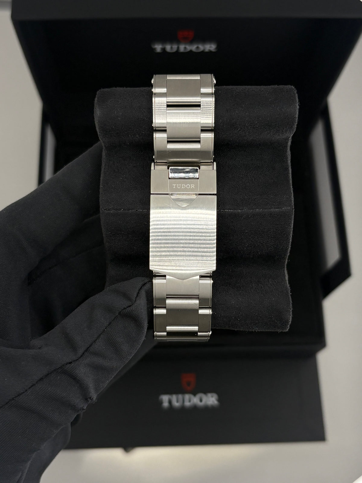 Tudor black bay chrono