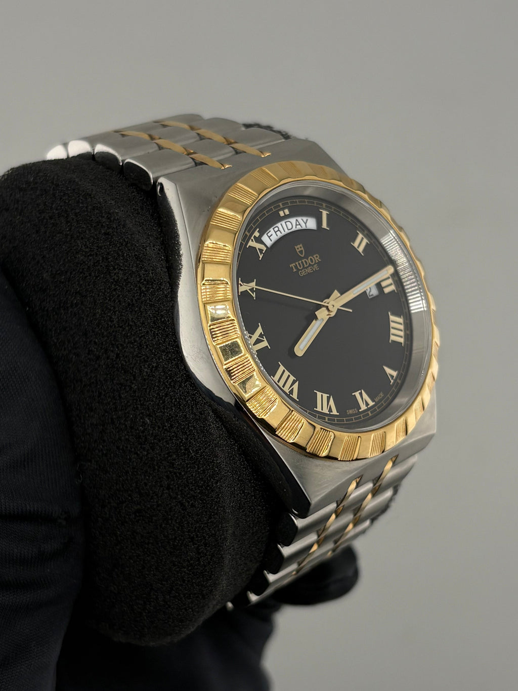 Tudor Royal