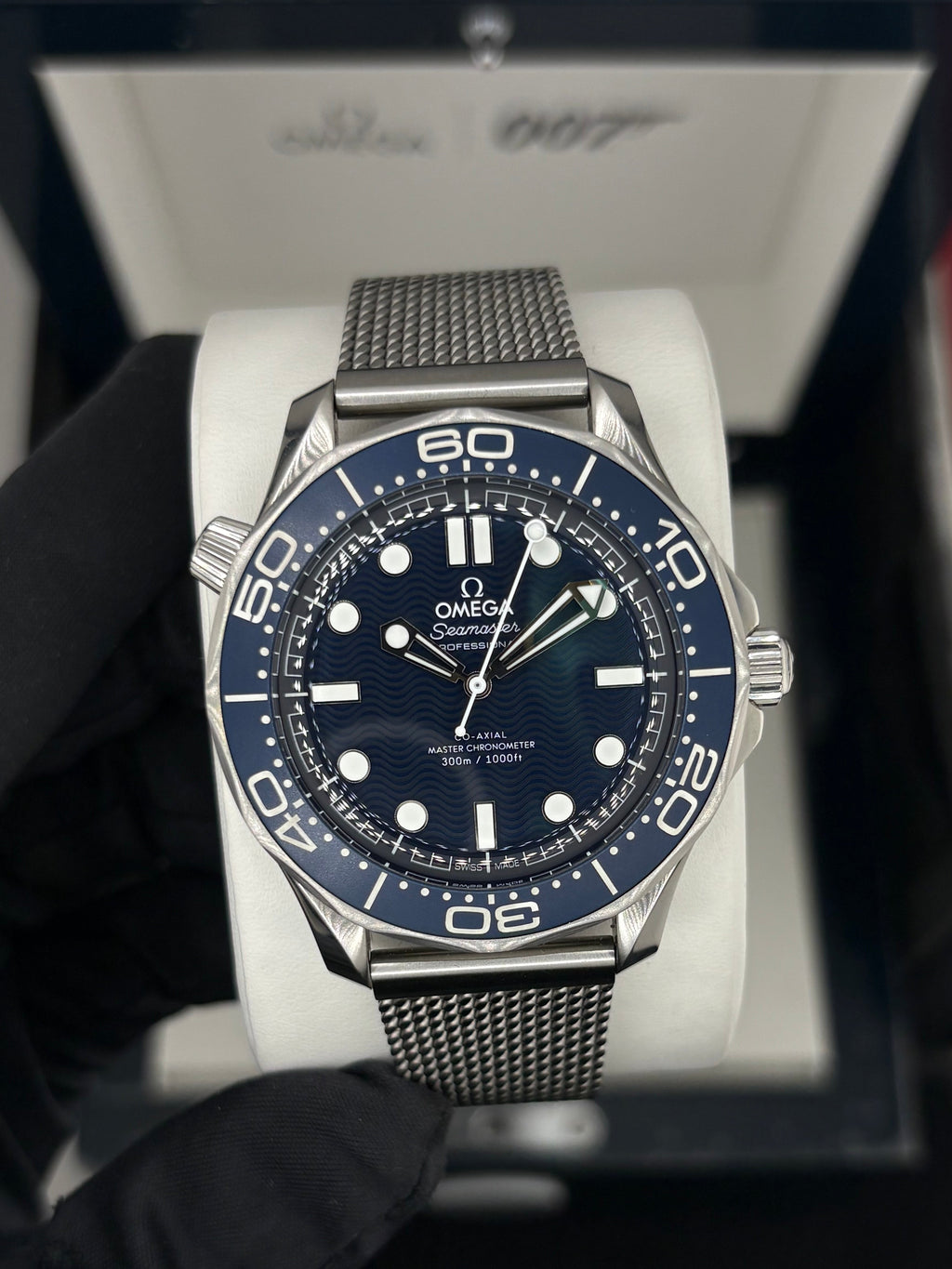 Omega Seamaster 60th anniversary 007