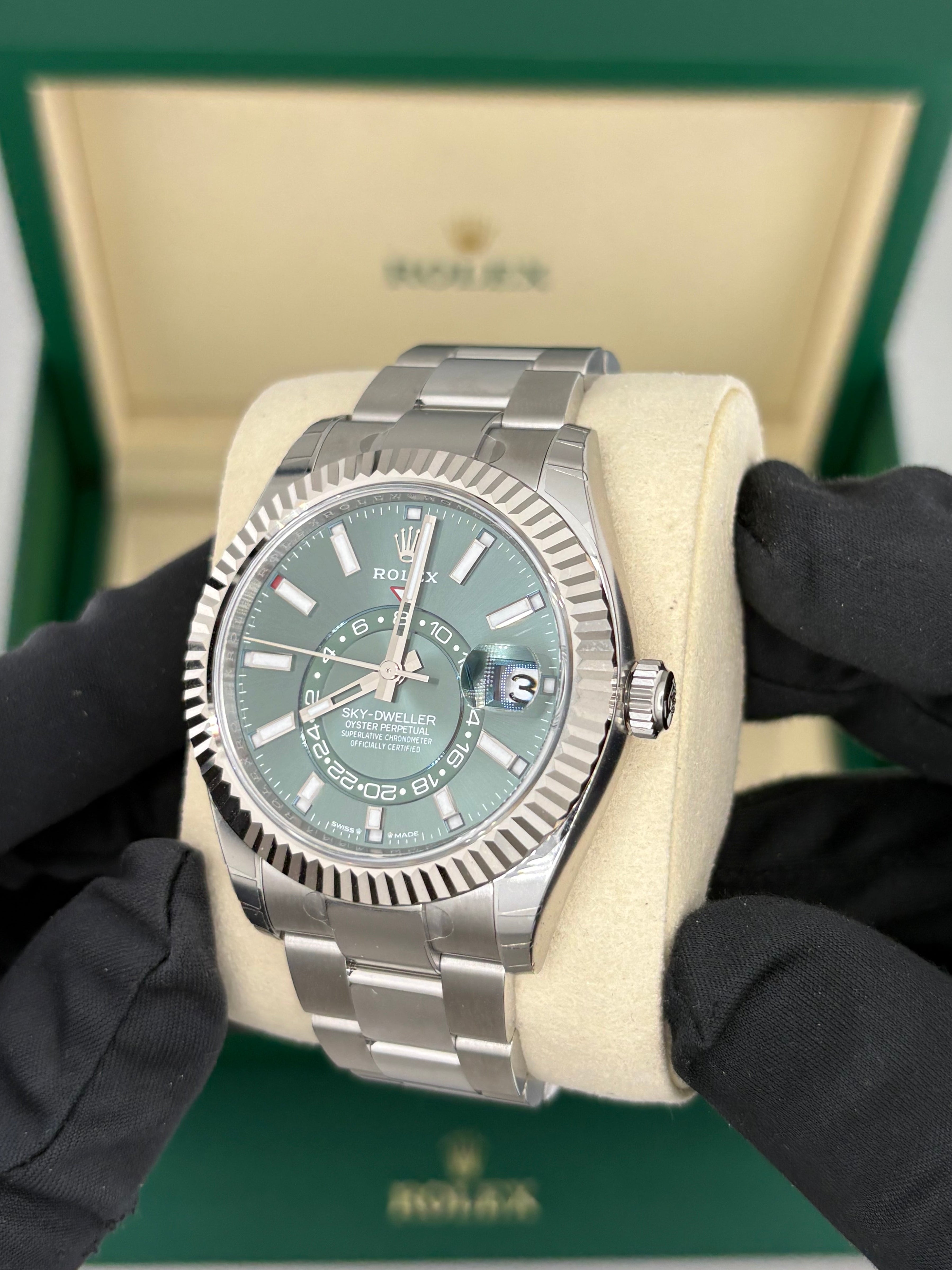 Rolex skydweller