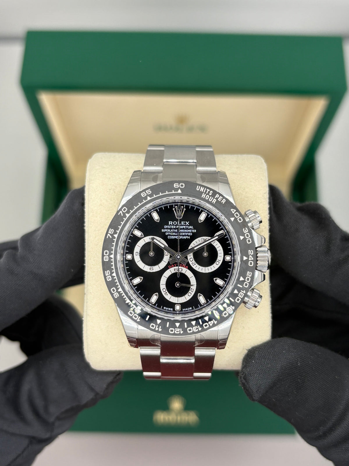 Rolex Daytona unworn “Stickered”