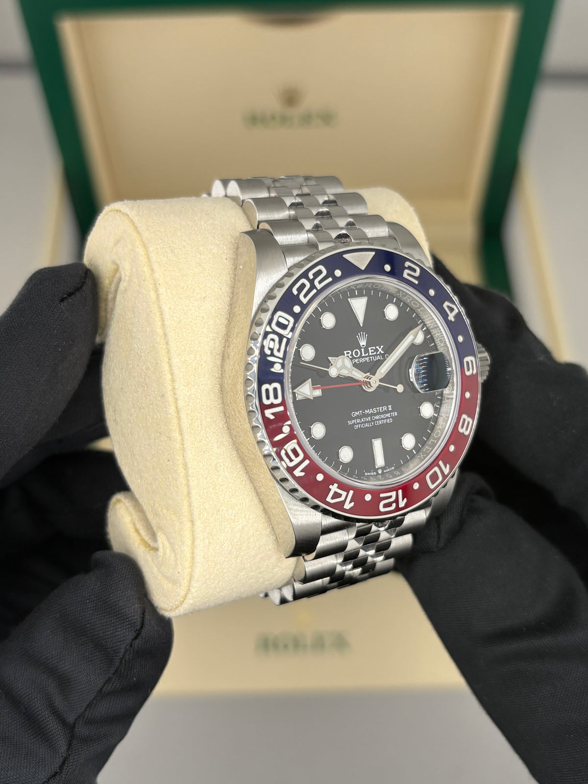 Rolex GMT Master ll “Pepsi”