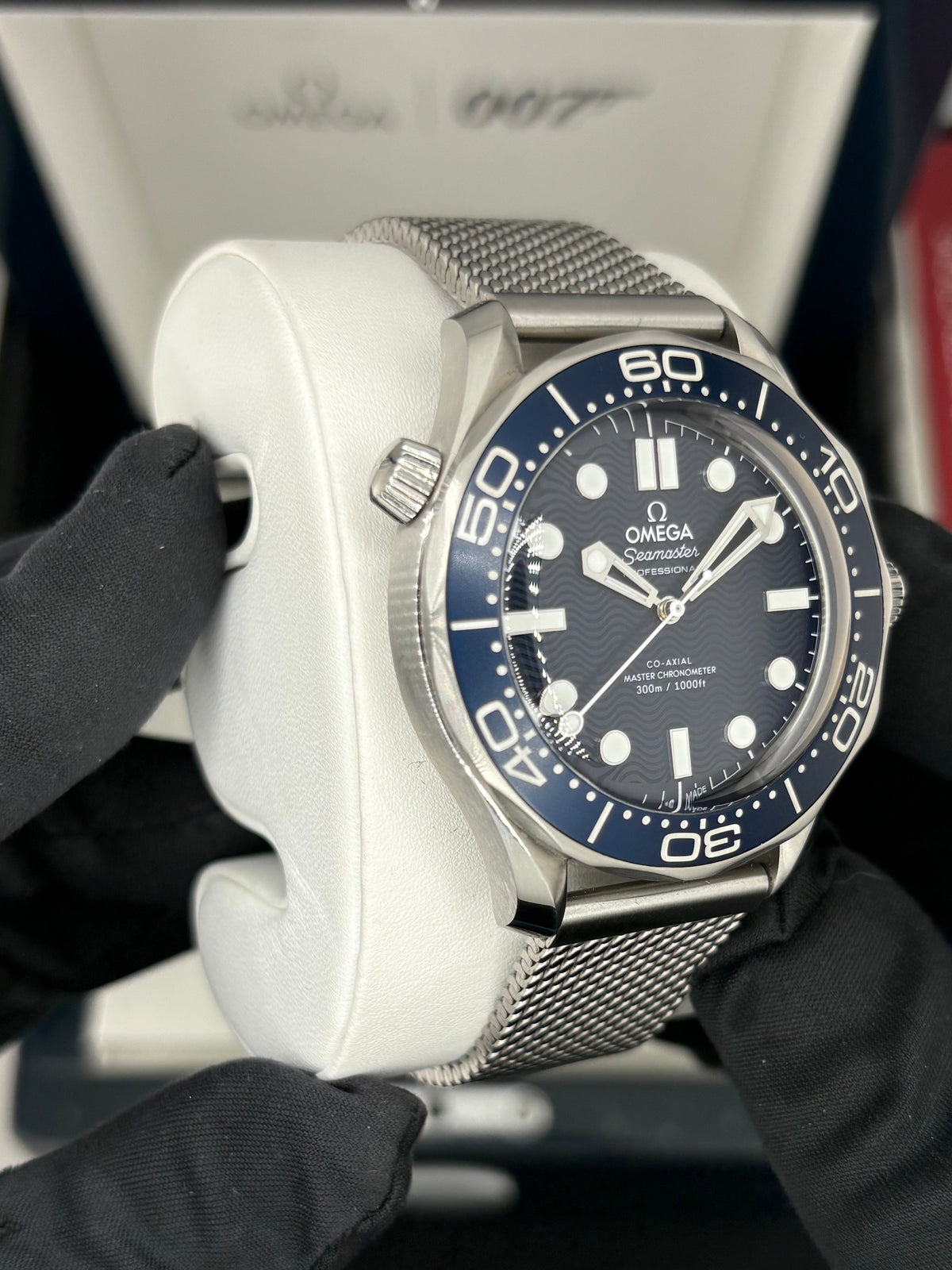 Omega Seamaster 60th anniversary 007
