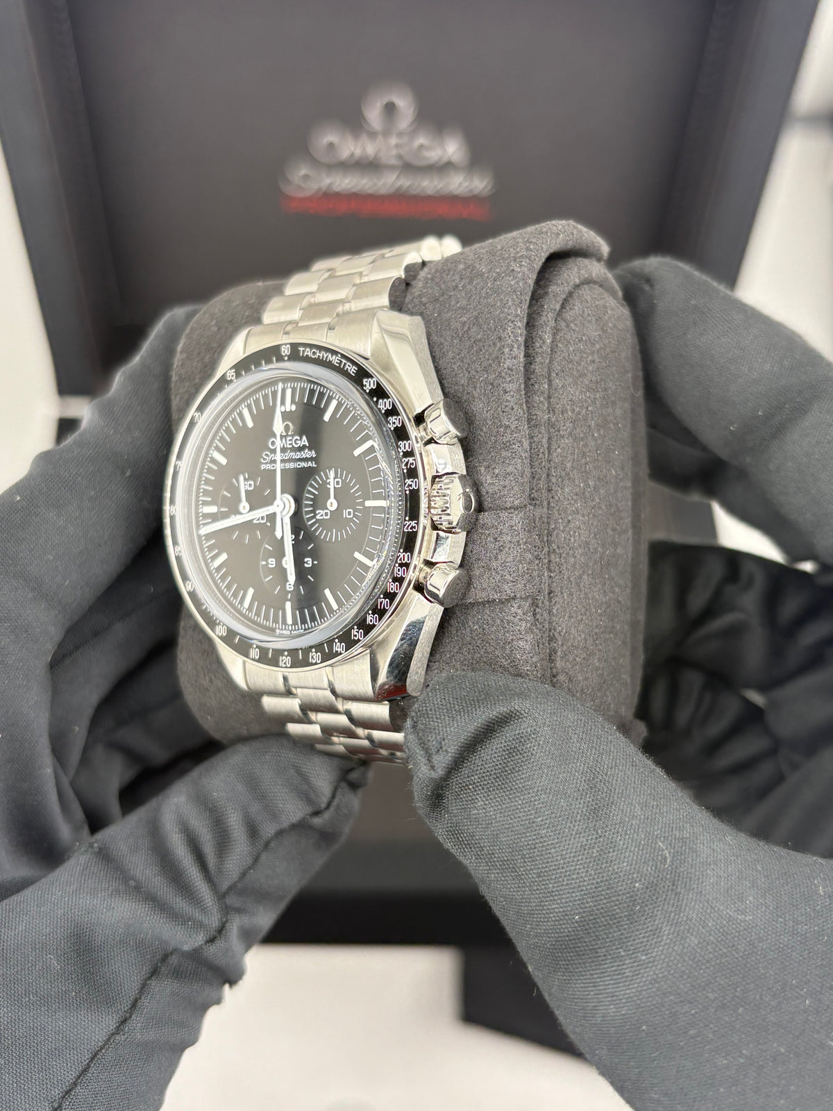 Omega Speedmaster Moonwatch